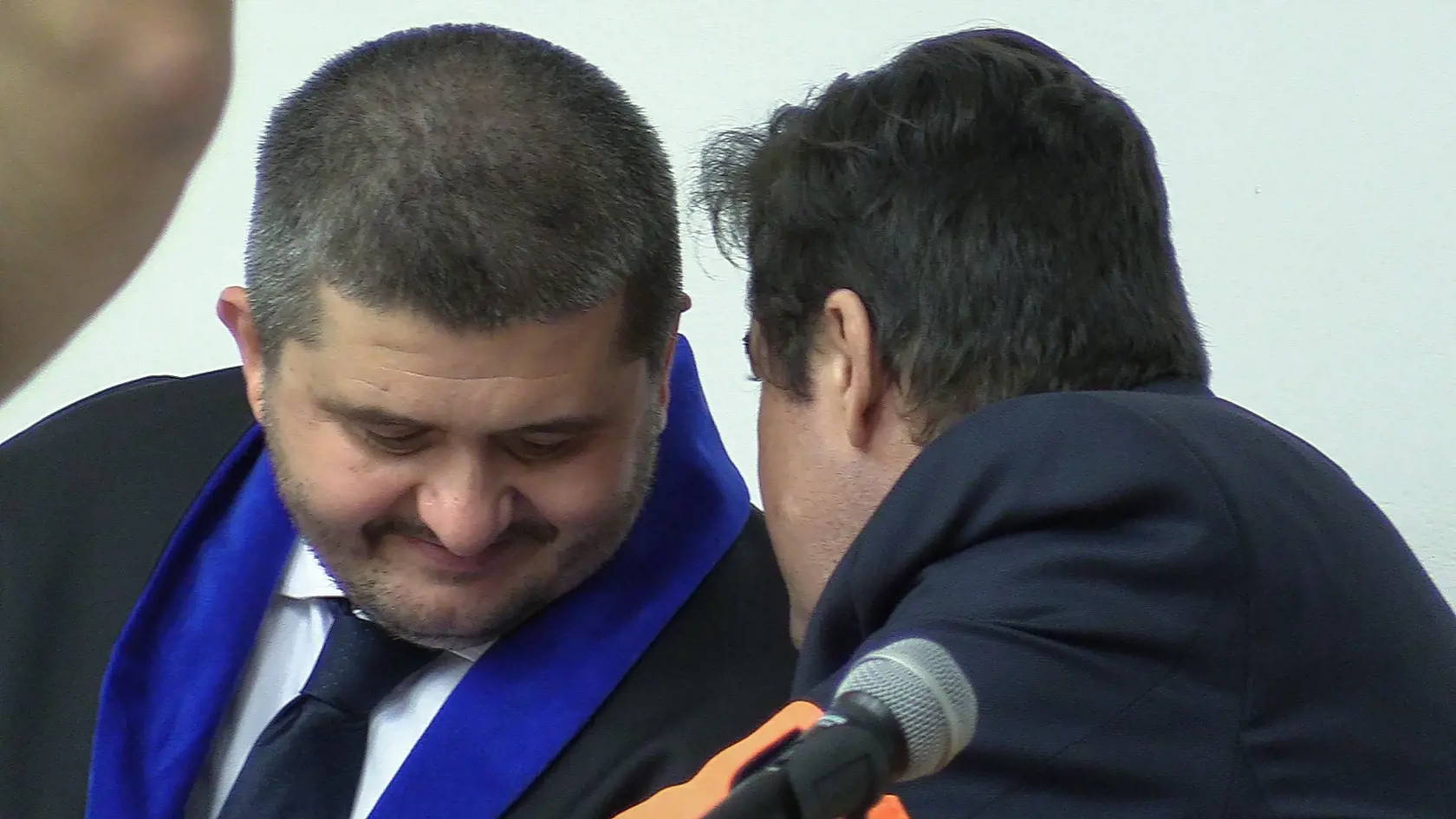 Marian Kočner na pojednávaní v kauze zmenky. Aj takto sa tváril pri čítaní Threemy.