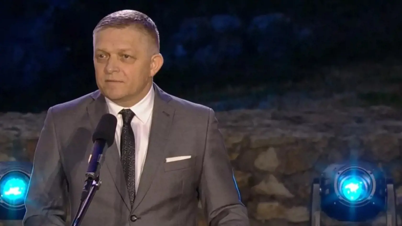 Robert Fico vystúpil na verejnosti prvýkrát od atentátu 15. mája. Stalo sa tak na Devíne na oslavách príchodu Cyrila a Metoda.