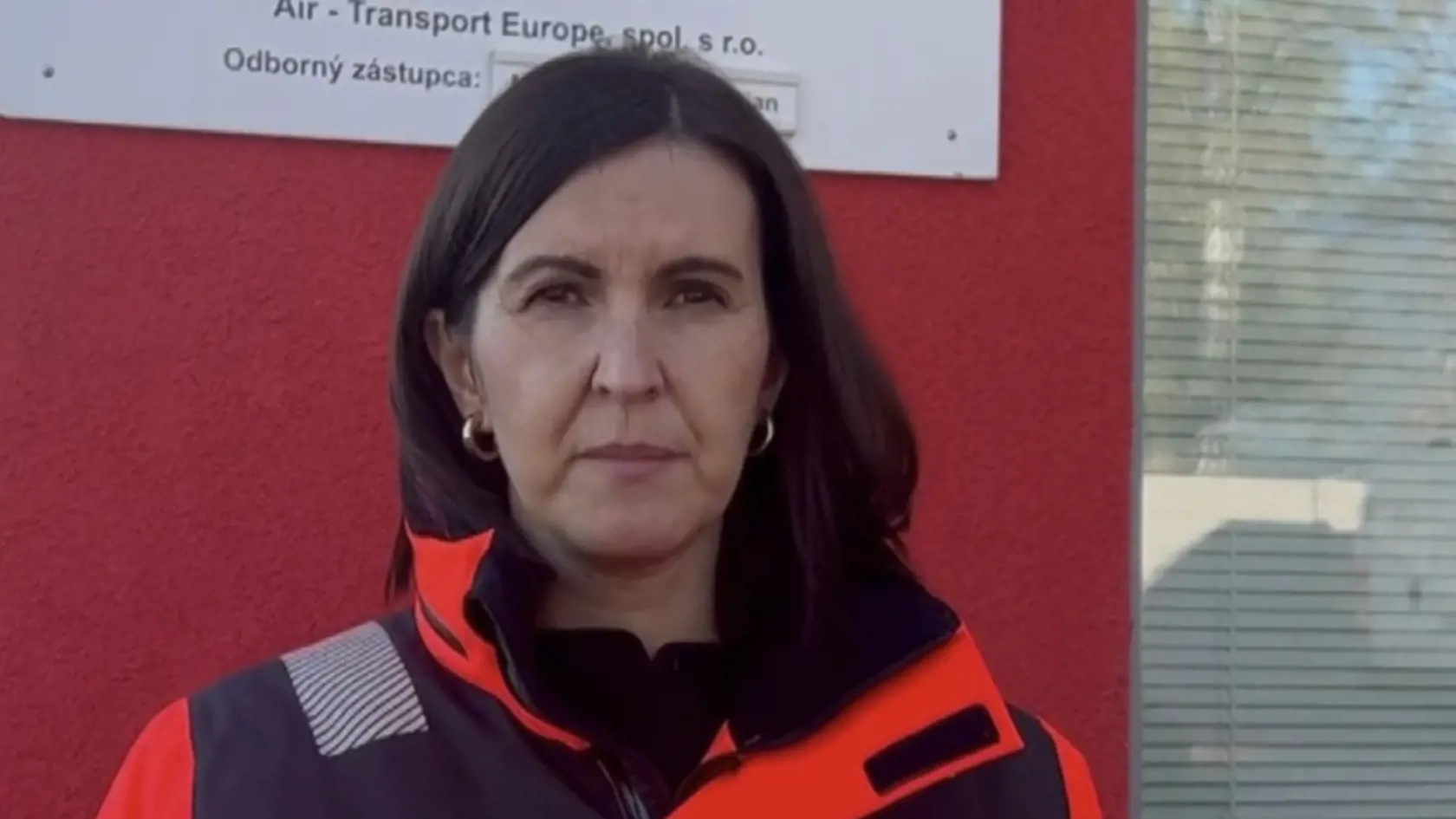 "Vzhľadom na následné zlyhanie základných životných funkcií museli záchranári okamžite zahájiť kardiopulmonálnu resuscitáciu," povedala hovorkyňa Vrtuľníkovej záchrannej zdravotnej služby ATE Zuzana Hopjaková.