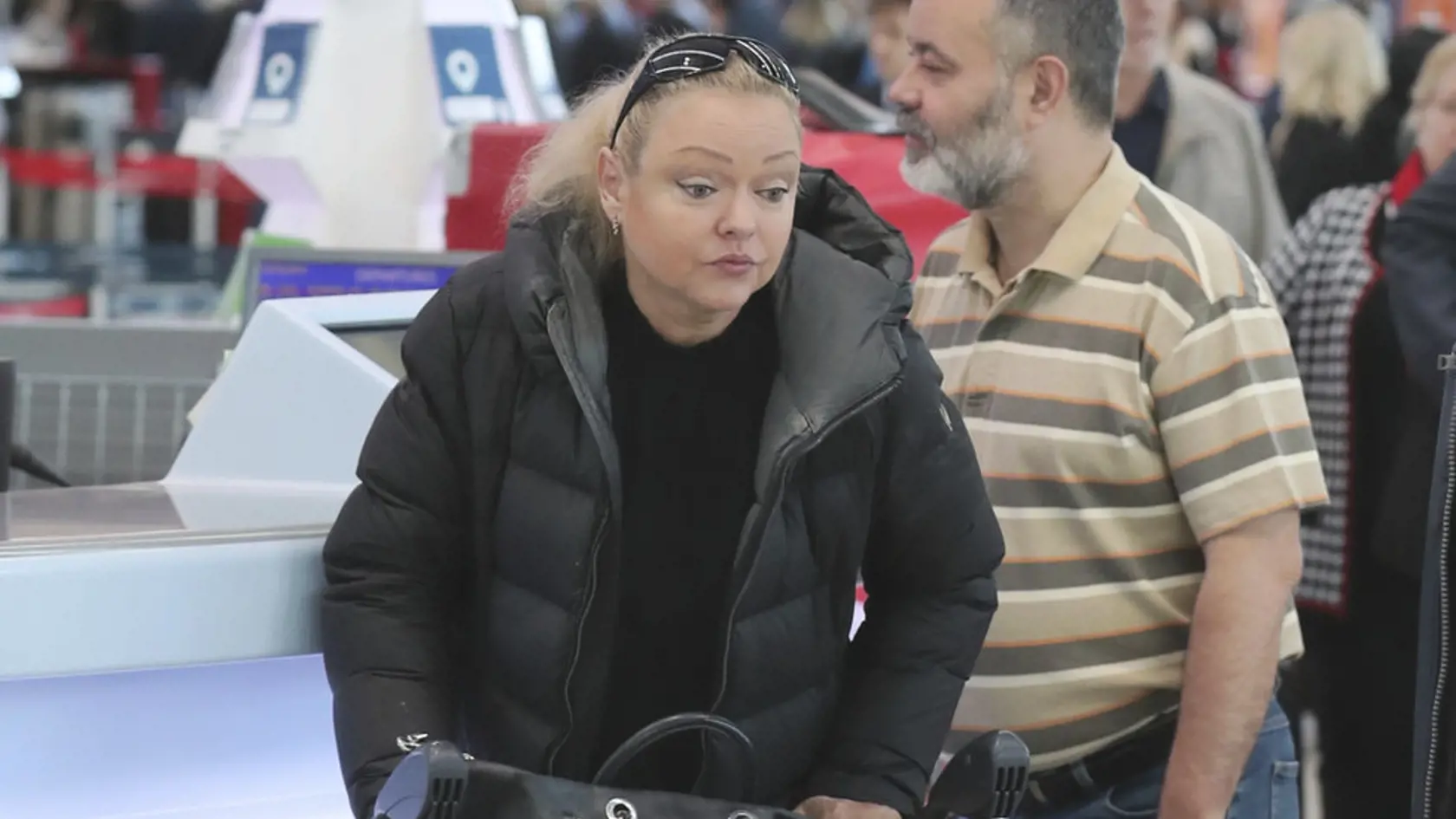 Dominika Gottová hneď na druhý deň po pohrebe svojho otca odletela do Fínska.