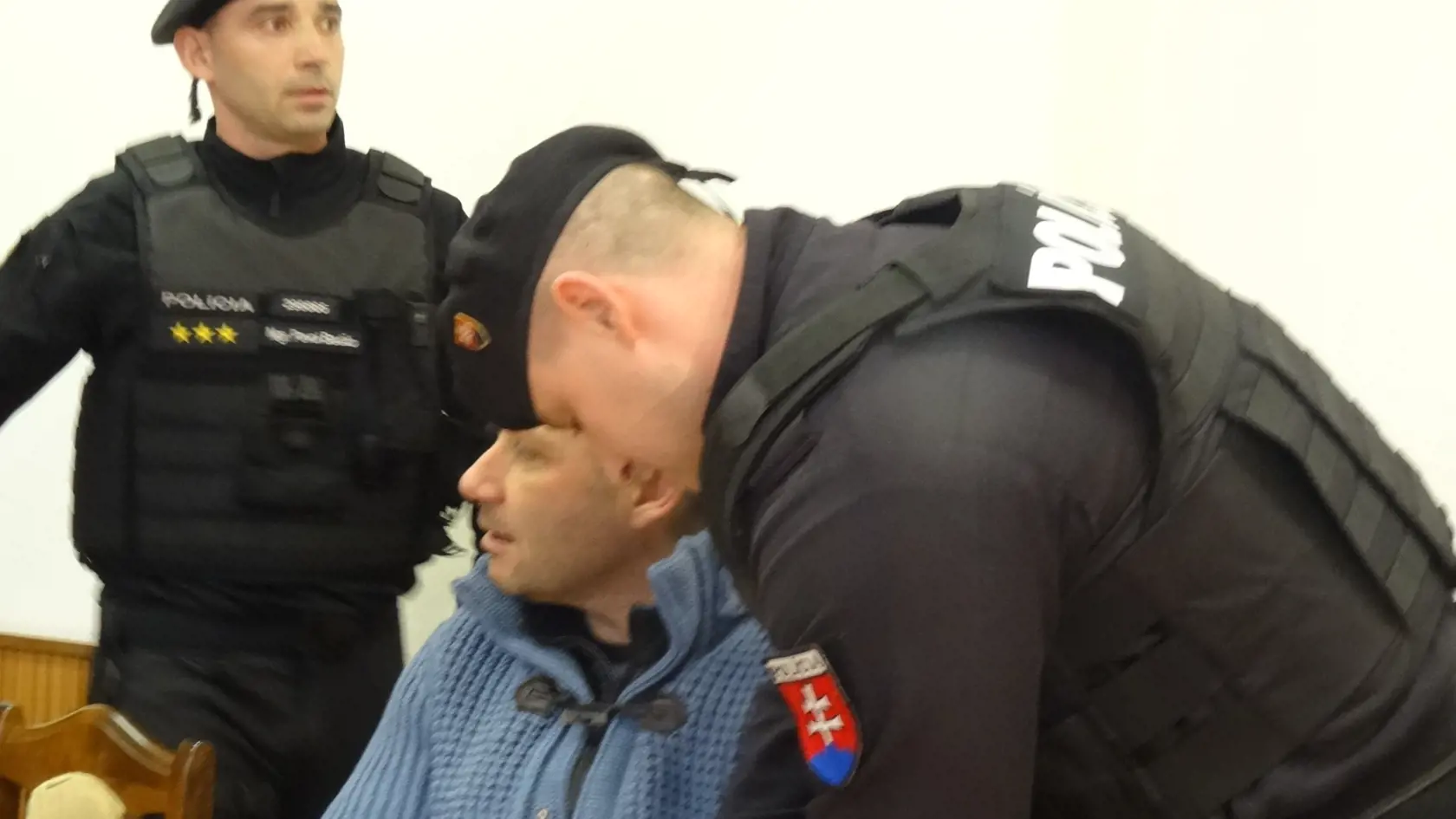 Antonino Vadala v pojednávacej miestnosti.
