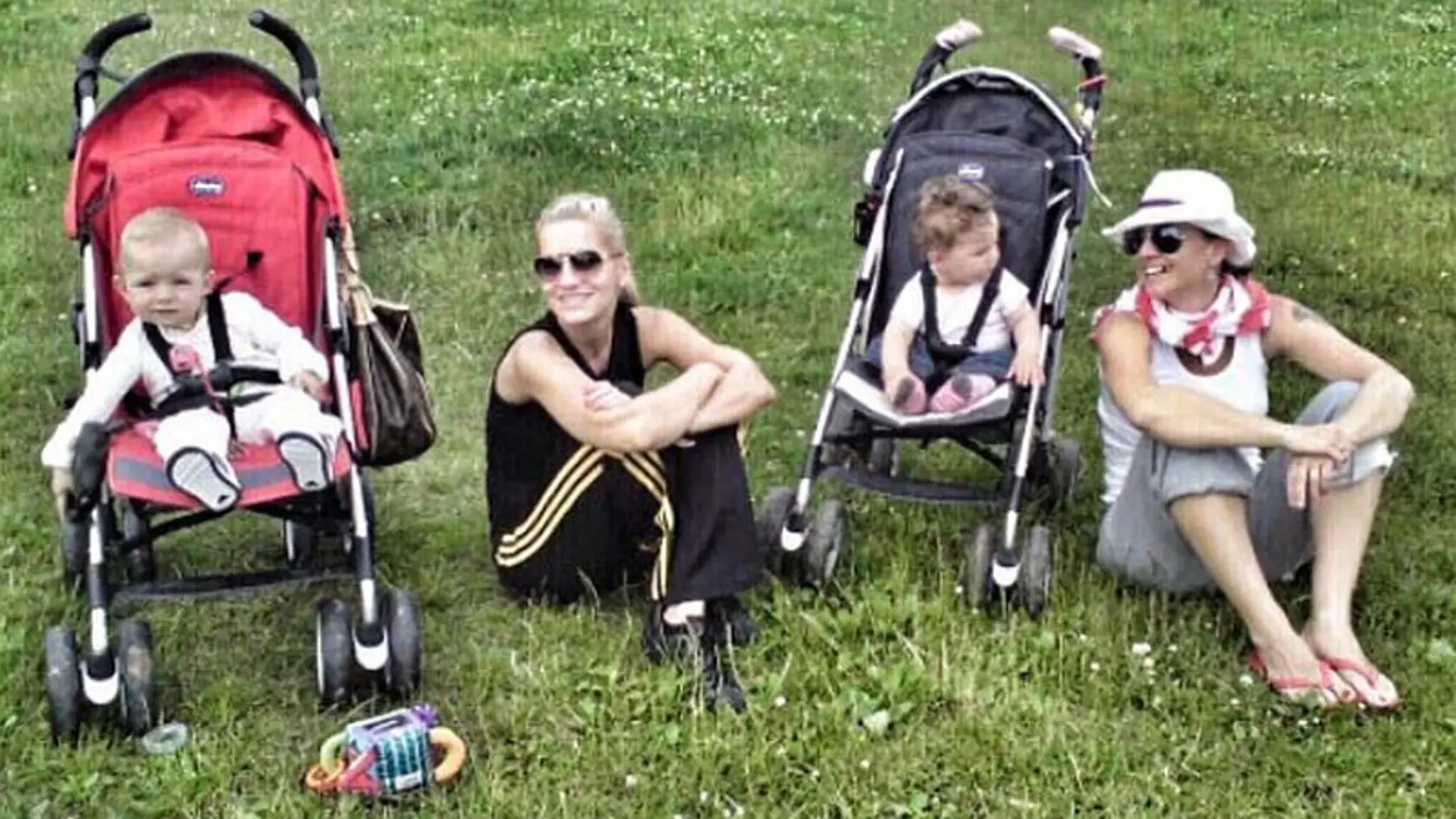 Dara Rolins si zaspomínala na šťastné chvíle  s kamarátkou Evou Skallovou.