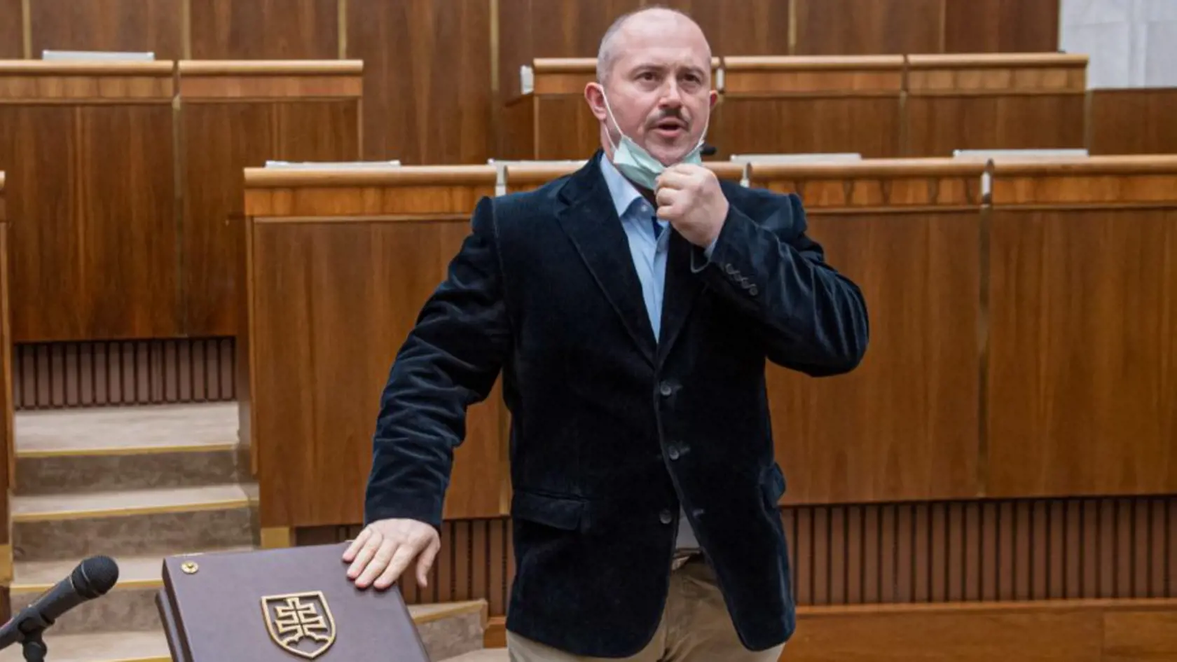 Marián Kotleba má za sebou pestrú, kontroverznú cestu. V septembrových voľbách kandidovať nemôže a jeho strana má veľmi slabé voličské preferencie.