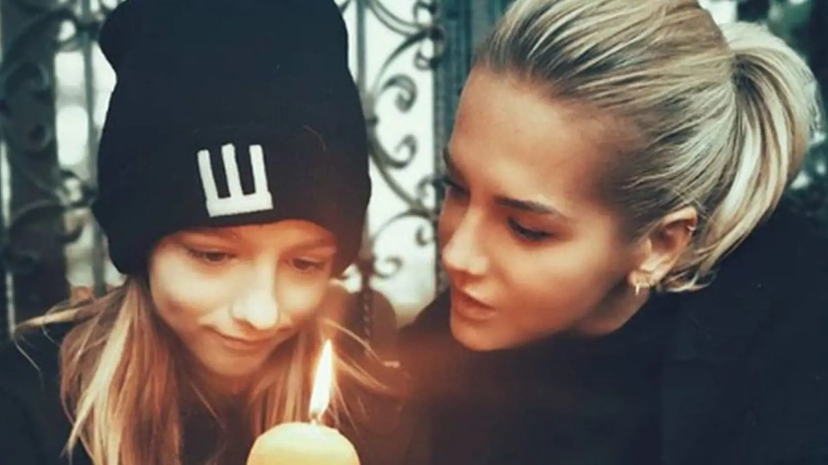 Dara Rolins, Laura Homolová