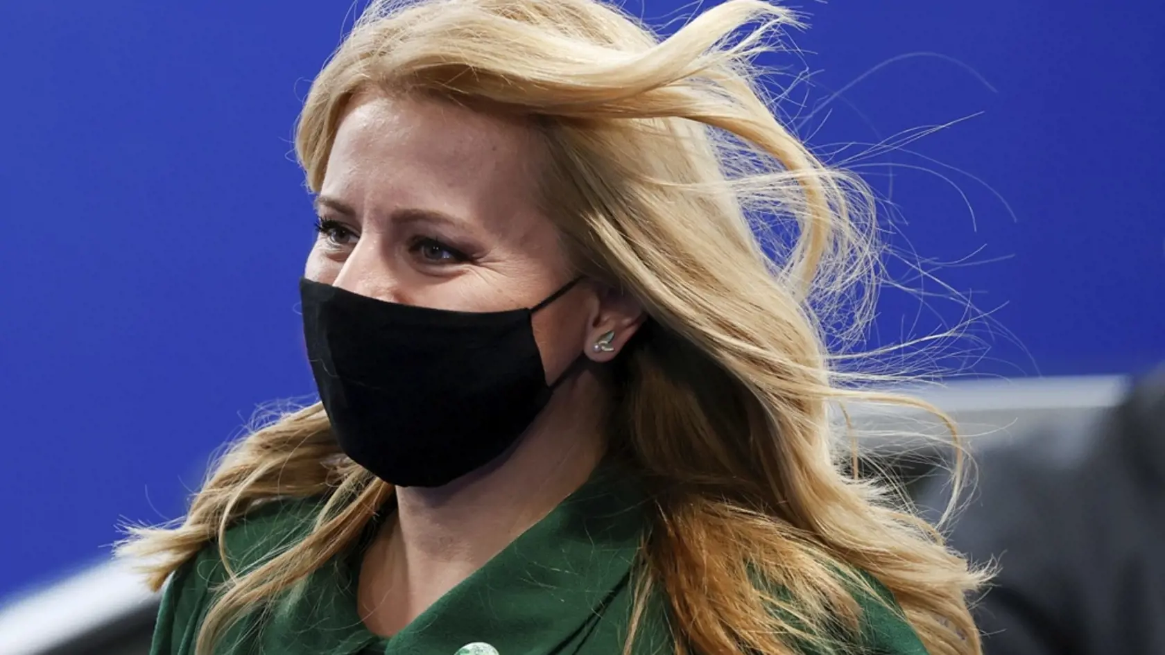KK7 Glasgow - Slovenská prezidentka Zuzana Čaputová prichádza na klimatický summit COP26 v škótskom Glasgowe v pondelok 1. novembra 2021.  V Glasgowe sa v nedeľu oficiálne začal klimatický summit OSN COP26, ktorý potrvá do 12. novembra. FOTO TASR/AP
Slovakia's President Zuzana Caputova arrives for the COP26 summit at the Scottish Event Campus (SEC) in Glasgow, Scotland, Monday Nov. 1, 2021. The U.N. climate summit in Glasgow gathers leaders from around the world, in Scotland's biggest city, to l