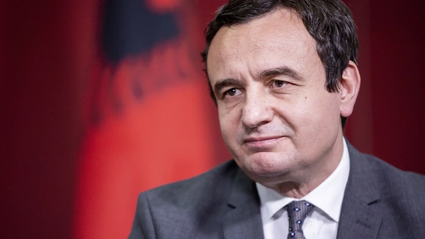 Novú vládu zostavoval Albin Kurti, ktorý bol predsedom kosovskej vlády aj od februára do júna roku 2020.