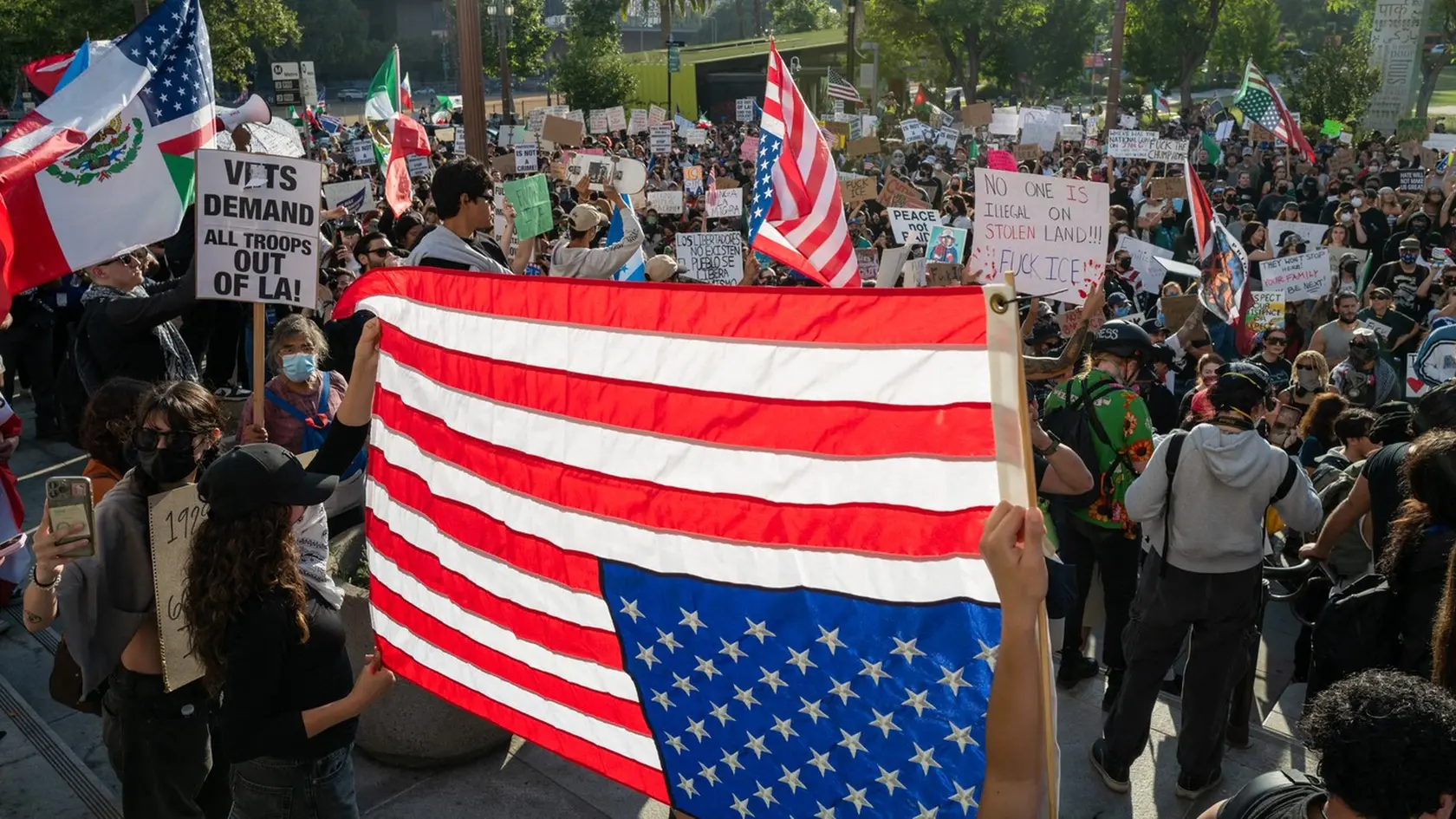 Protesty proti imigračným úradom a Trumpovej politike v Los Angeles 11. júna 2025.