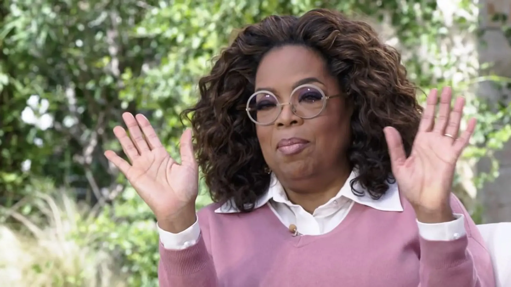 Rozhovor moderátorky Oprah Winfrey s princom Harrym a Meghan sa nakrúcal v záhrade ich sídla v Montecite.