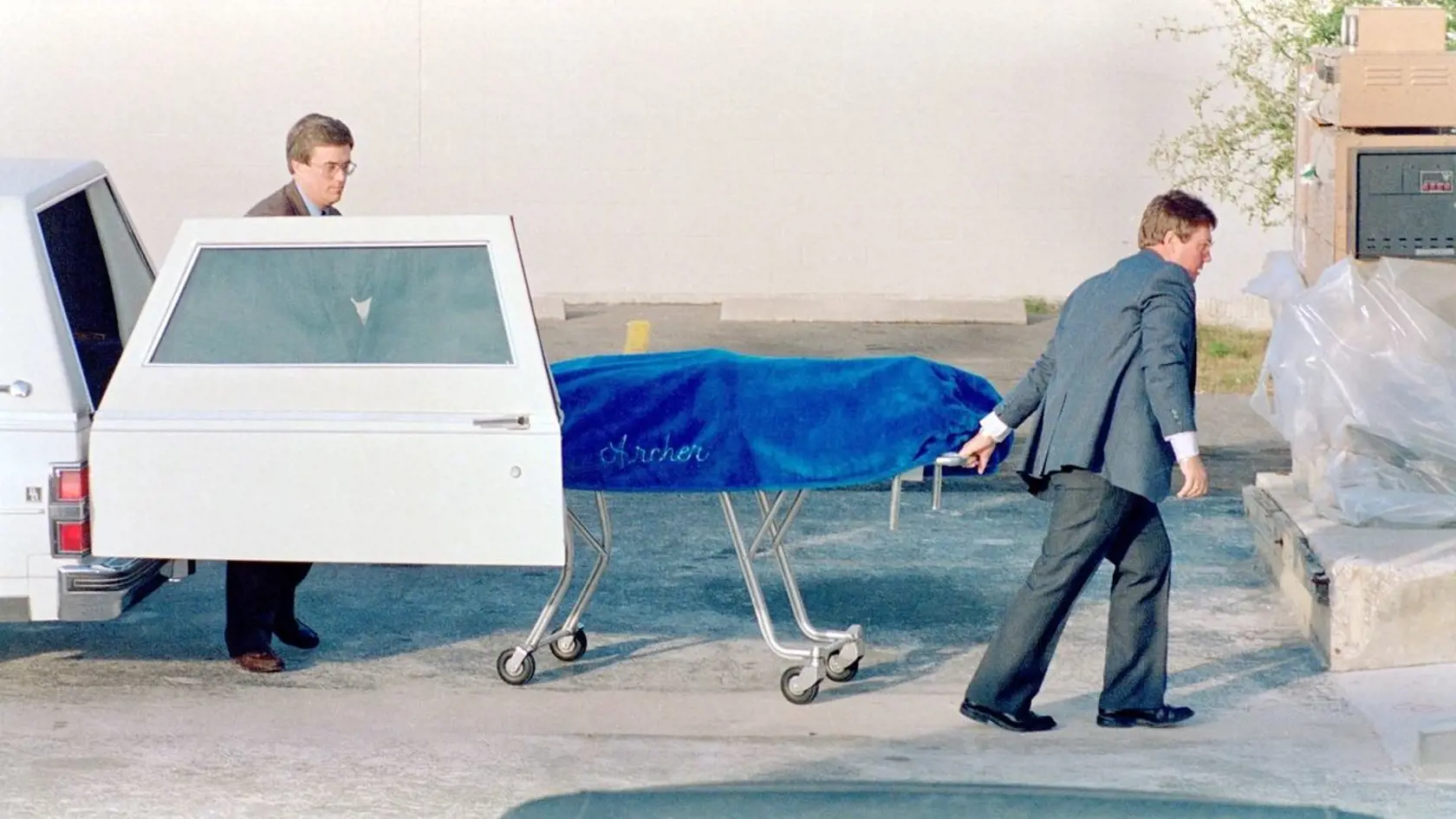Teda Bundyho popravili 24. januára 1989 vo Floridskej štátnej väznici.