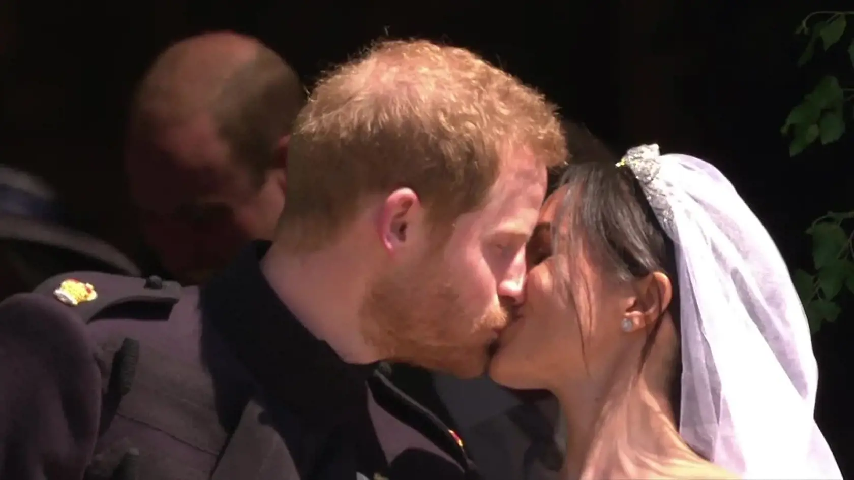 Zdá sa, že Meghan Markle (41) opúšťajú aj iní ľudia z nej blízkosti. Už dlhšie sa povráva o rozpade manželstva s princom Harrym (38) a teraz na svetlo sveta prišli nové informácie o rozpade jej dlhoročného priateľstva s Victoriou Beckham (49). Pred pár rokmi boli čestnými hosťami na ich svadbe, dnes je všetko inak...