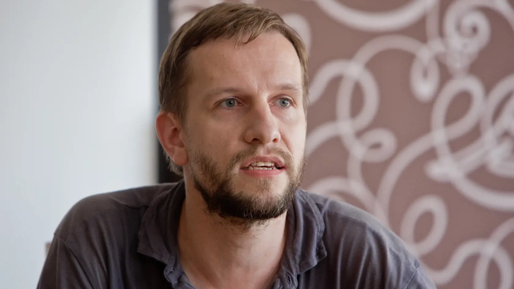 Jeden z iniciátorov podpisovej akcie za strhnutie Kotlebových bilboardov Peter Weisenbacher.