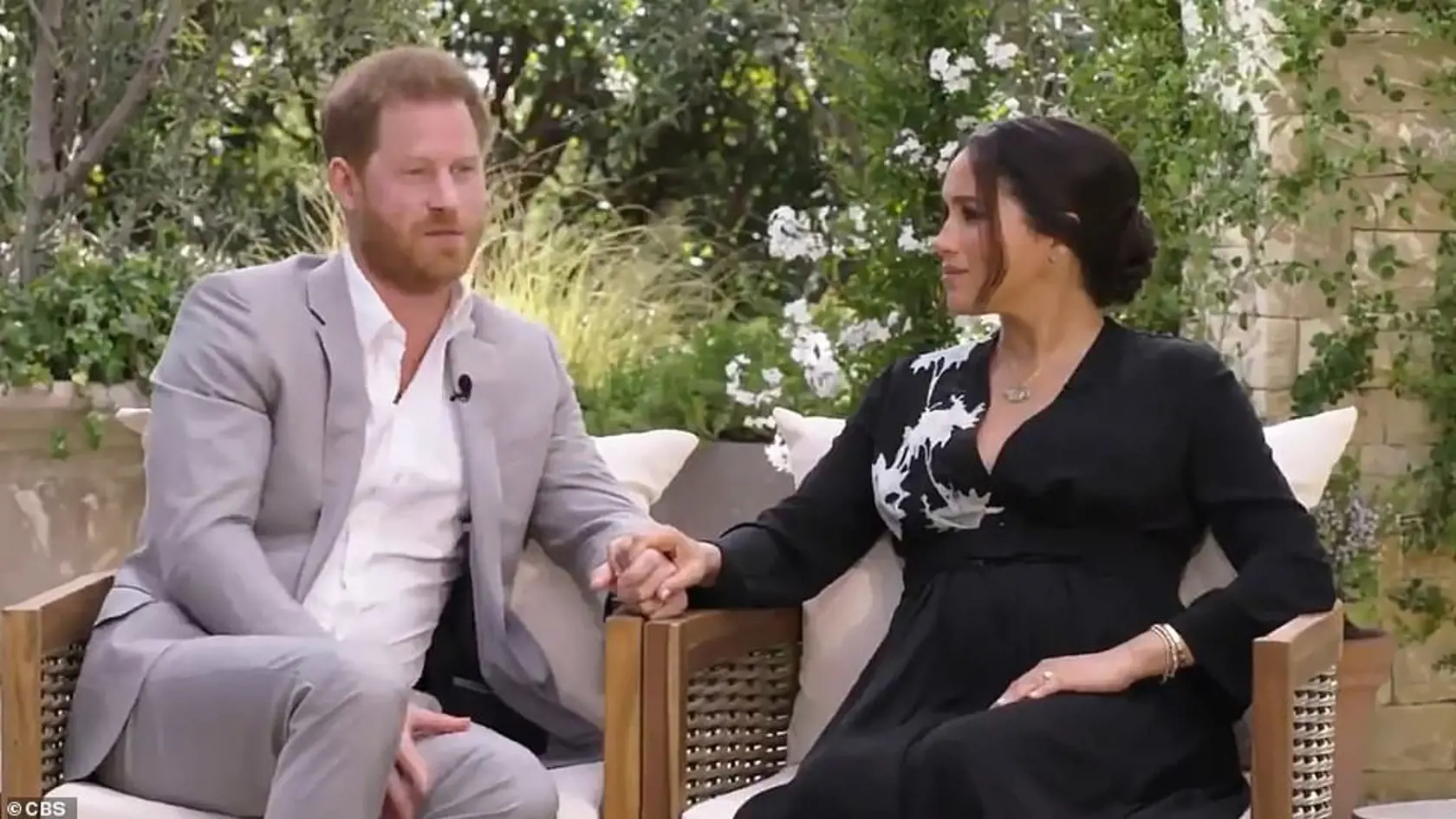 Meghan a Harry v upútavke na šokujúci rozhovor o odchode z kráľovskej rodiny, ktorý sa vysielal 7. marca 2021.