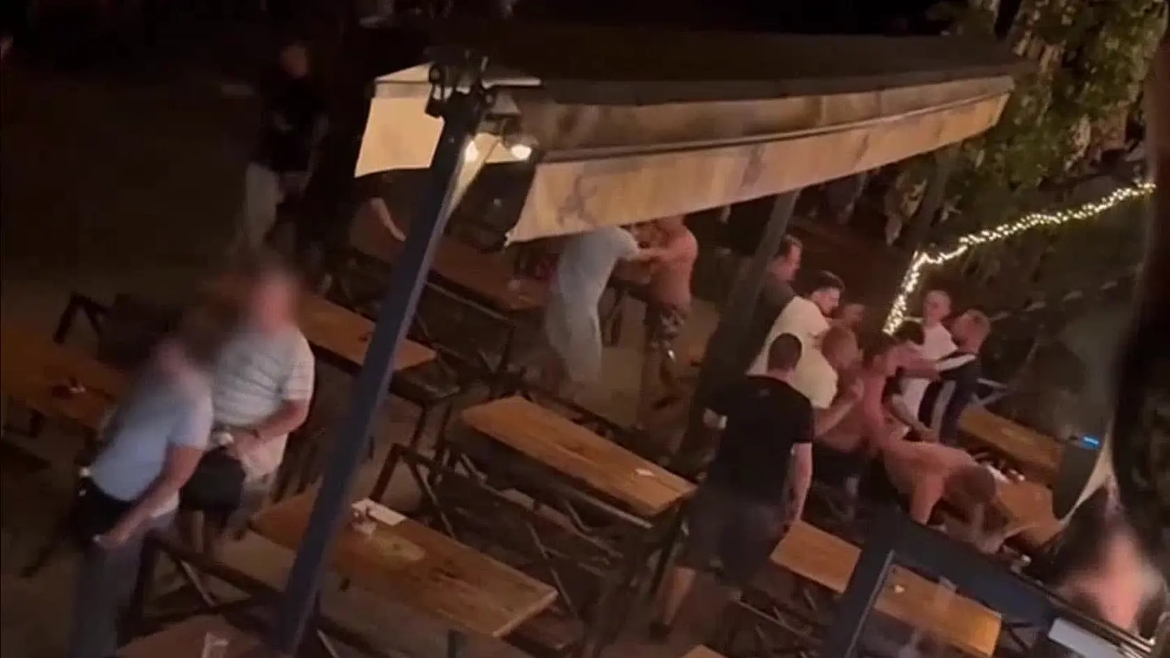 V priestoroch bufetu na Jazere Veľký Draždiak v Bratislave bolo poriadne rušno. Dňa 5. júla sa tam totiž strhla hromadná bitka!