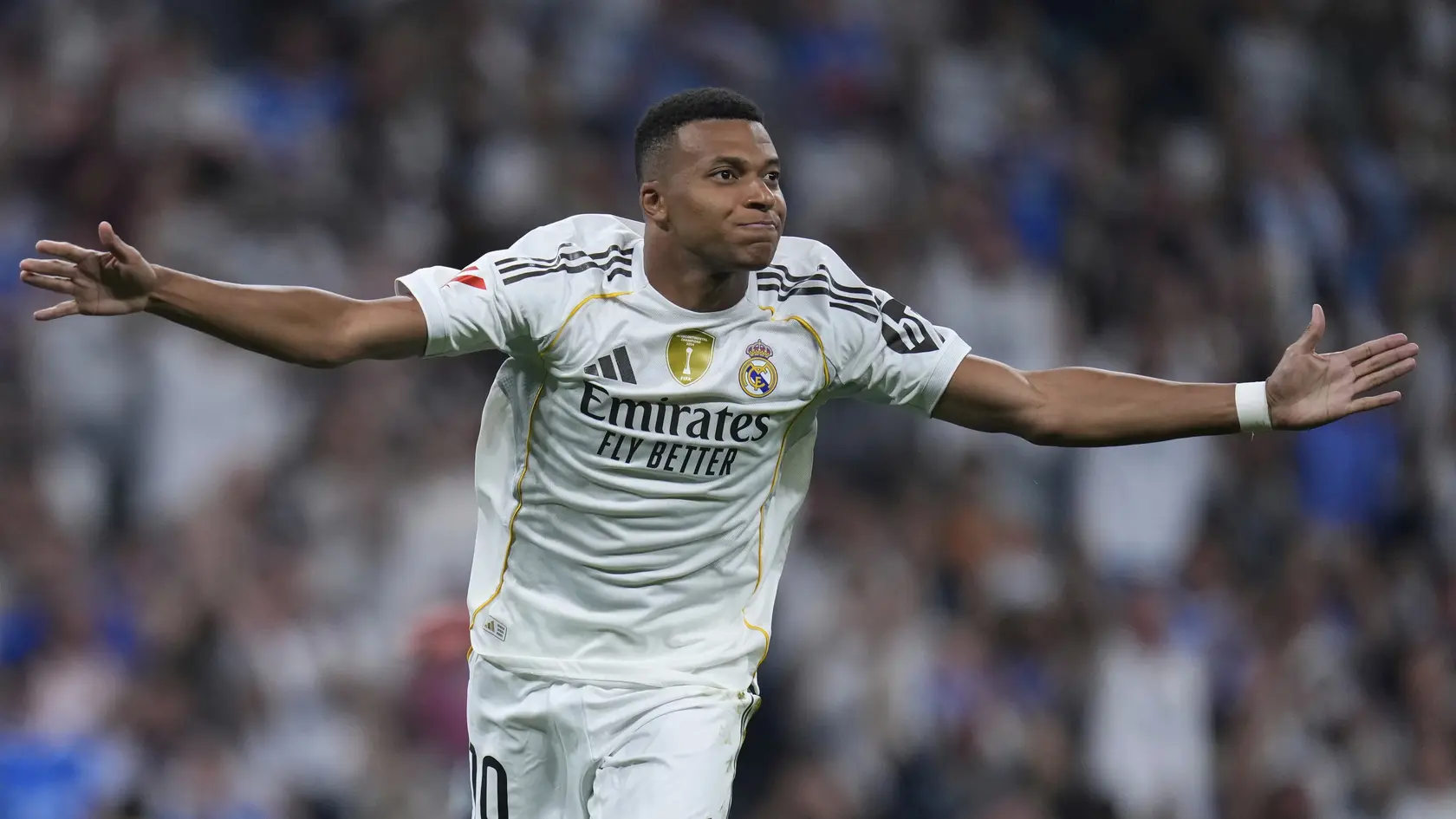 Kylian Mbappé otvoril skóre zápasu premenenou penaltou.
