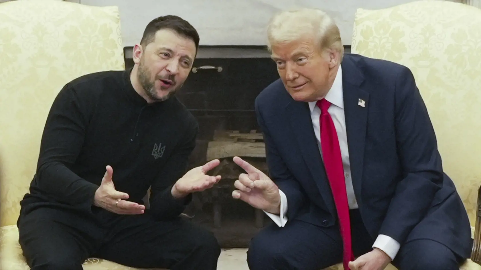 Americký prezident Donald Trump a ukrajinský prezident Volodymyr Zelenskyj počas stretnutia v Oválnej pracovni Bieleho domu.