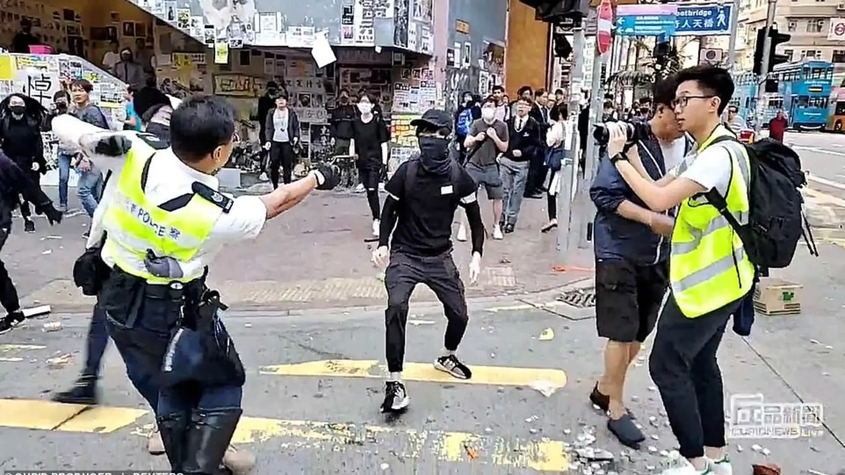 Krvavé protesty v Hongkongu