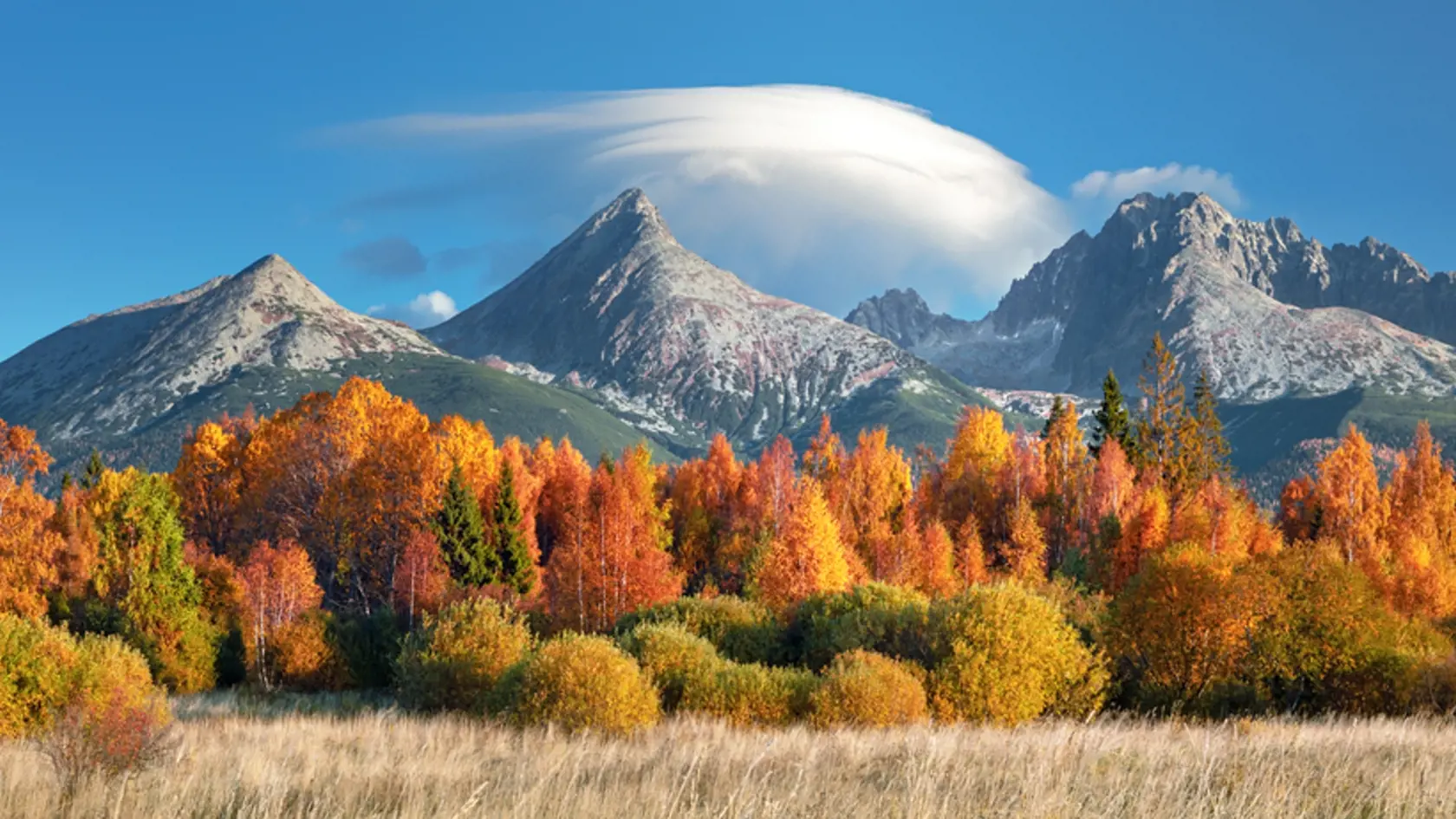 Autumn,View,On,High,Tatras,Mountains,National,Park,In,Slovakia