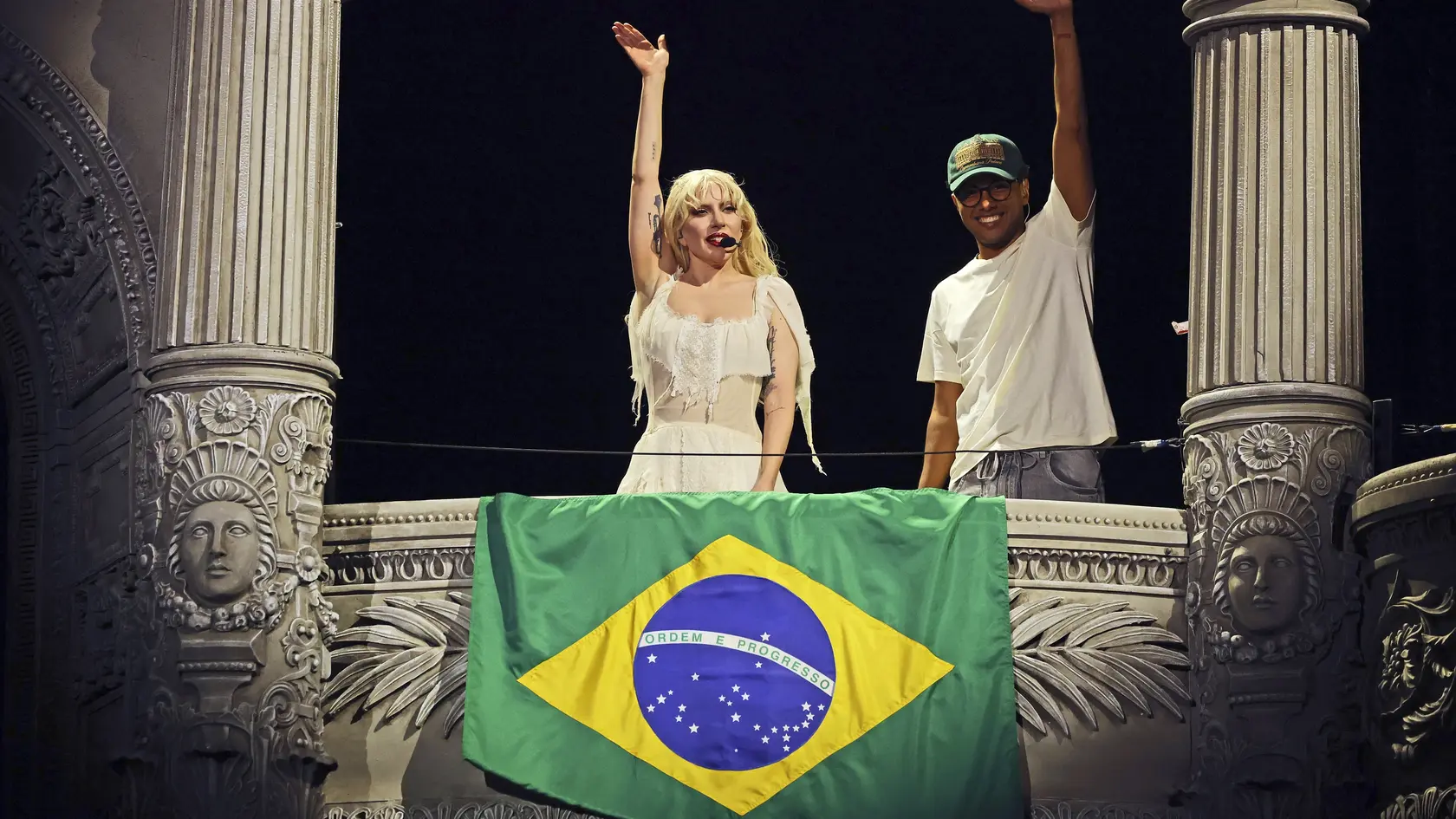 Lady Gaga odpálila veľkolepú šou na pláži Copacabana v Riu de Janeiro