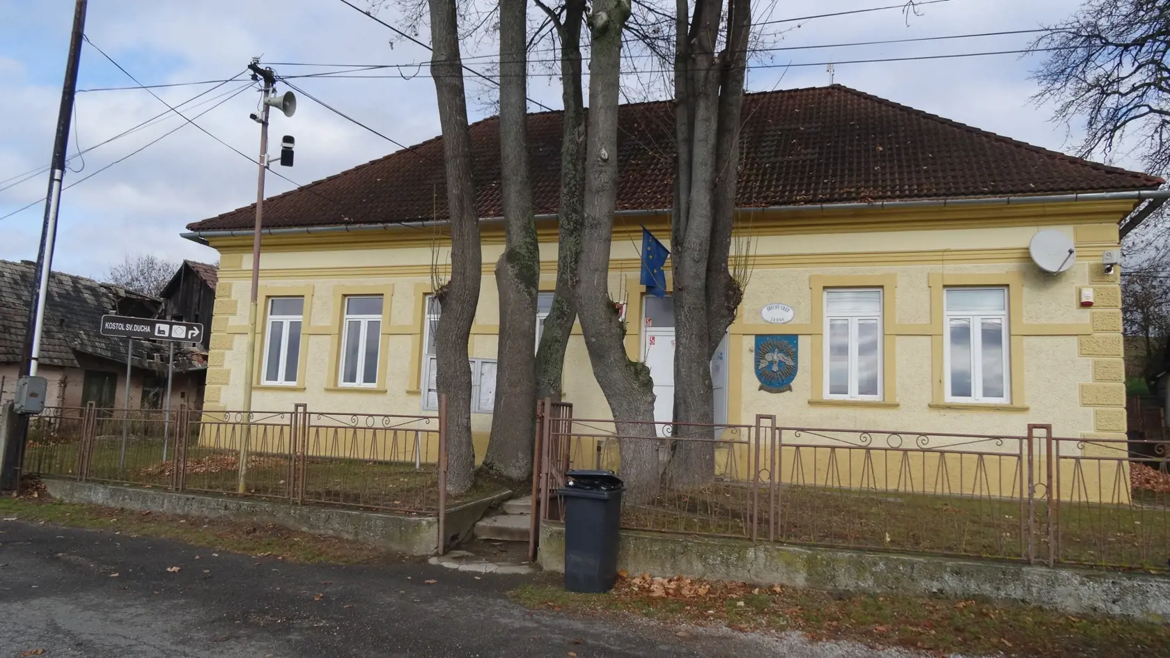 Obecný úrad v Žehre.