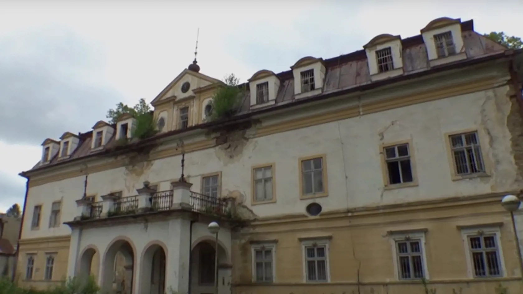 Opustená psychiatrická liečebňa v Žiline