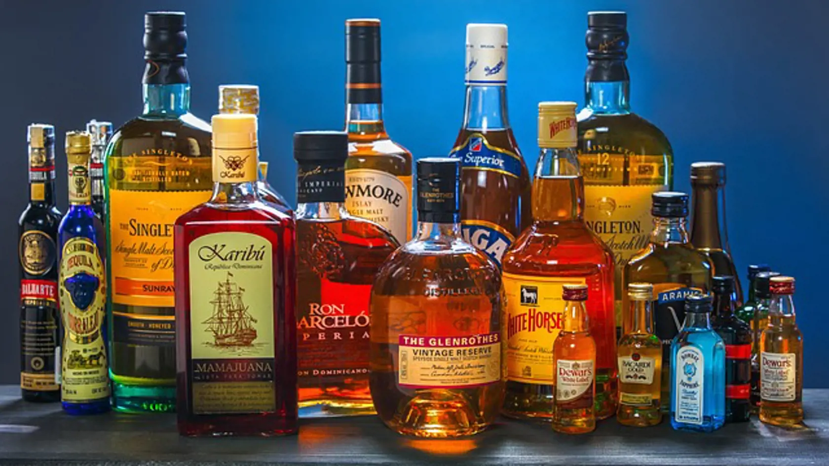 7. Tvrdý alkohol