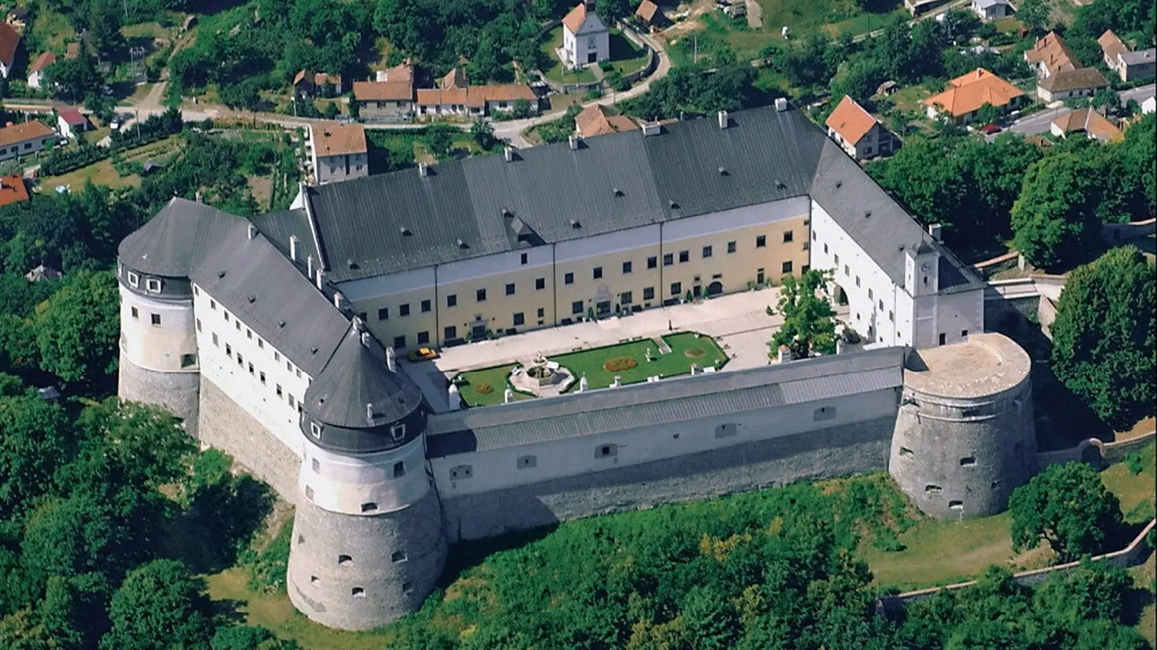 Červený kameň