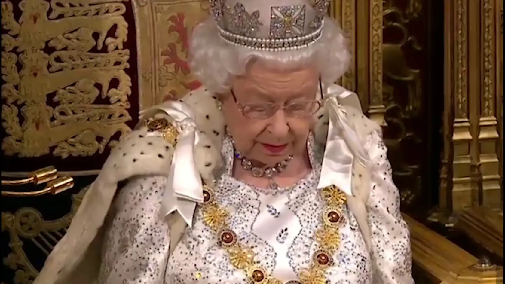 Veľký krok vo Veľkej Británií. Kráľovna podpísala dohodu o brexite.
