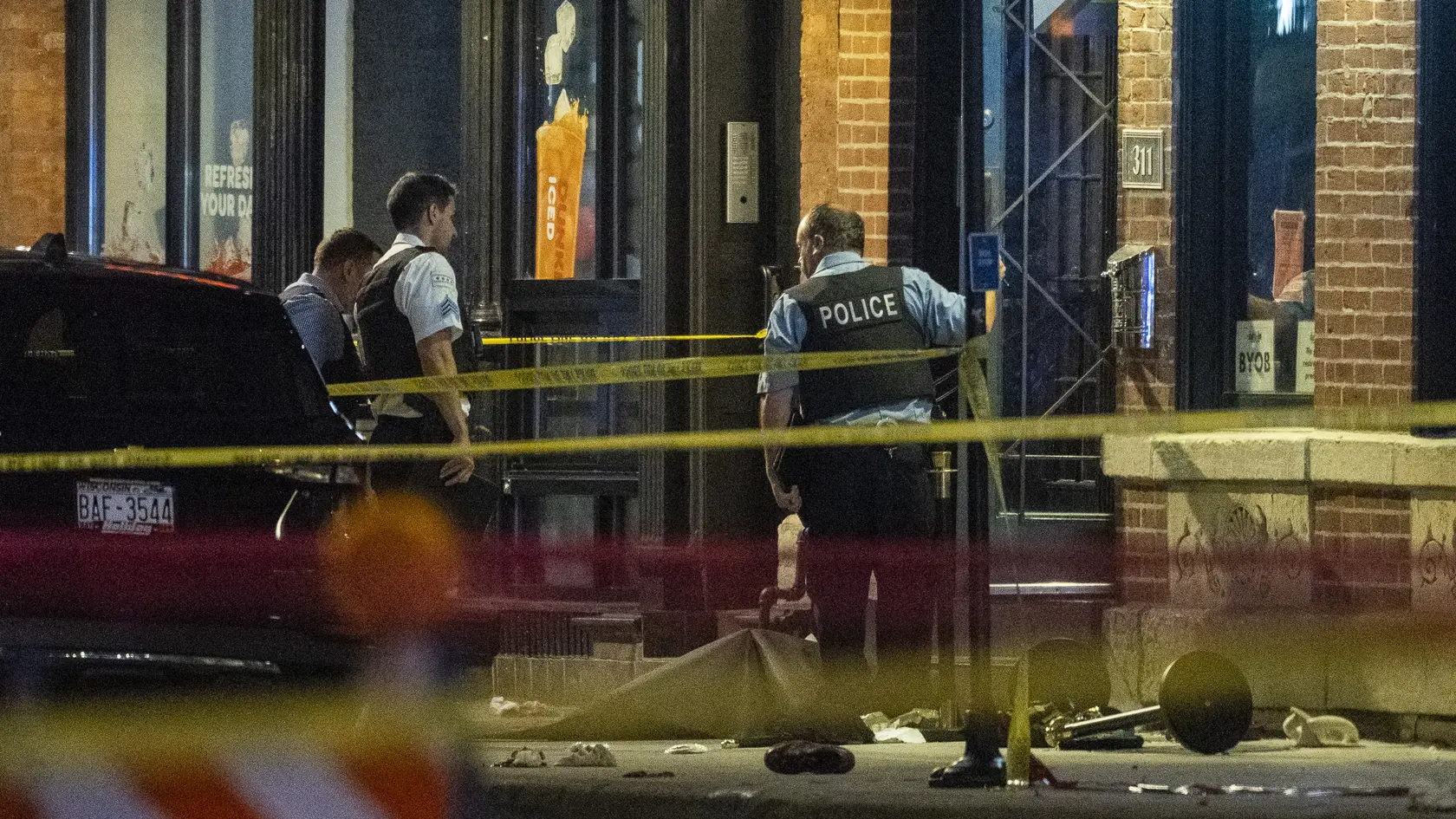 Štyria mŕtvi a 14 zranených pri masovej streľbe v Chicagu.