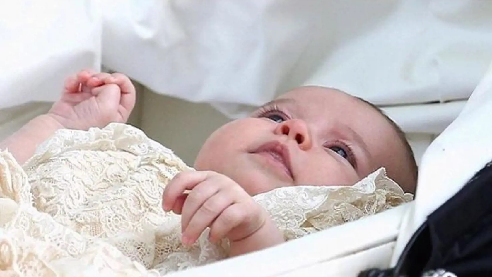 Princezná Charlotte bola pokrstená arcibiskupom z Canterbury kostole  St. Mary Magdalene 5. júla 2015. Jej krstnými rodični sú Laura Fellowes, Adam Middleton, Thomas van Straubenzee, James Meade a Sophie Carter. 