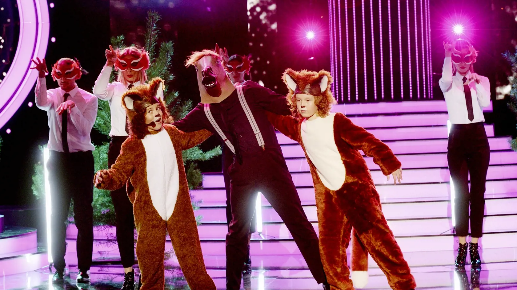 Lukáš Červený
vs Peter Brajerčík
– The Fox (Ylvis)