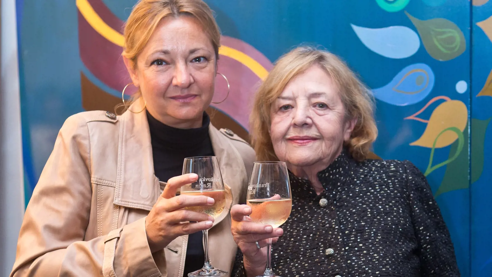 Eva Krížiková s dcérou Barborou Zvaríkovou.