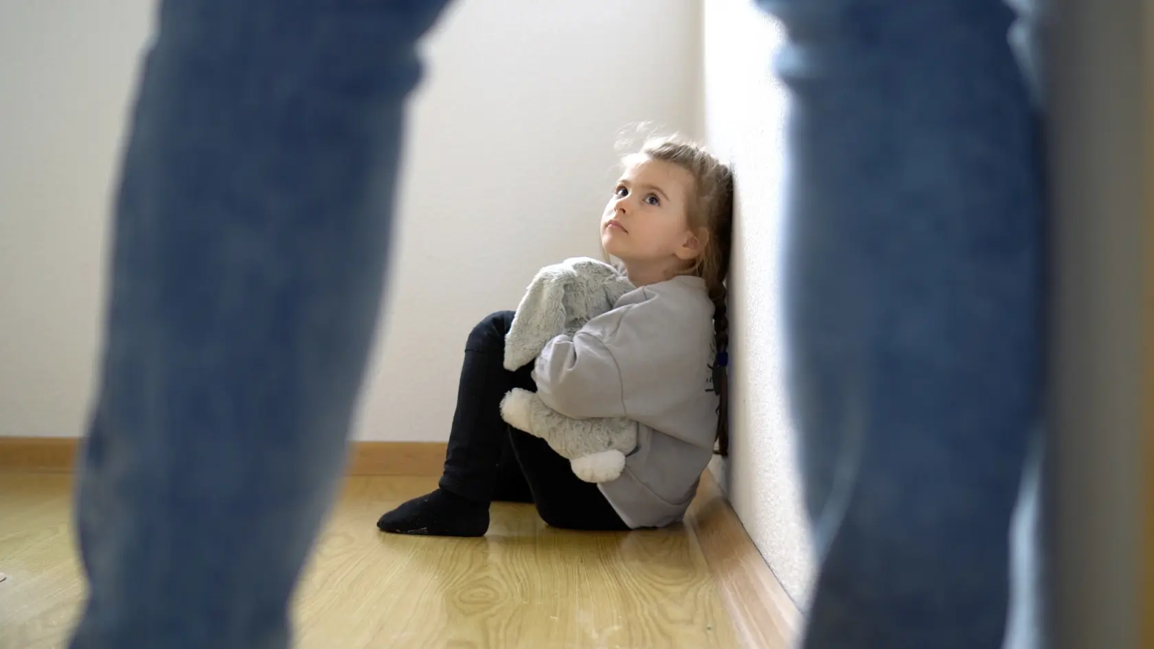 Zneužívané deti žijú pod veľkým tlakom a tak sa naučia oddeliť sexuálne útoky od svojho vnímania.