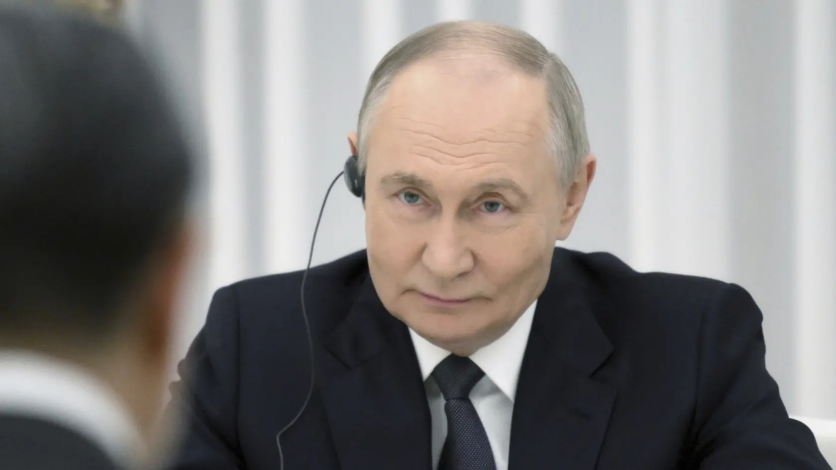 Ruský prezident Vladimir Putin sa v piatok v Petrohrade stretol s osobitným vyslancom Spojených štátov Steveom Witkoffom. Ich rozhovory trvali viac ako štyri hodiny a týkali sa najmä konfliktu na Ukrajine.