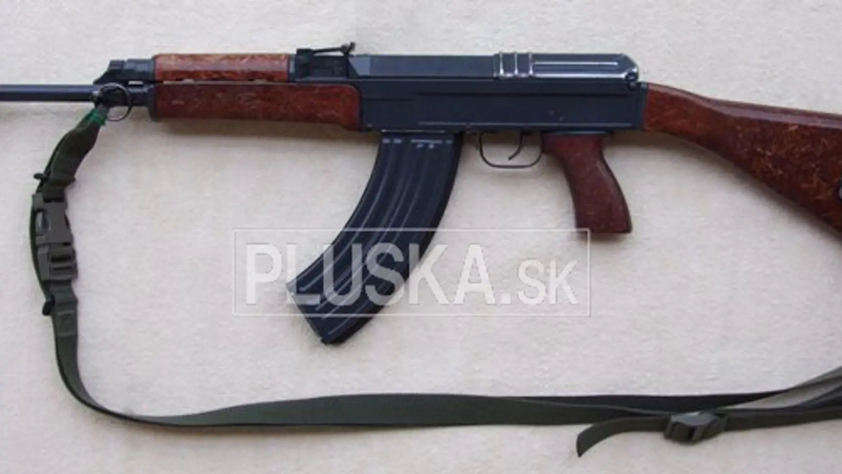 SAMOPAL VZOR 58: Takouto zbraňou chcel
únosca postrieľať troch policajtov.