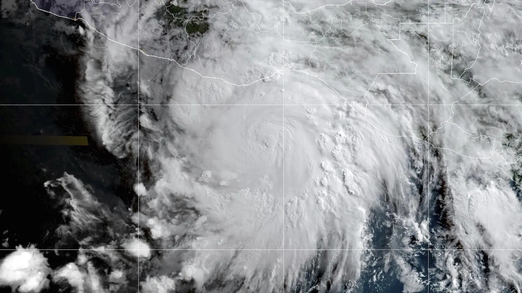 Na satelitnej snímke z NOAA hurikán Erick sa blíži k mexickému pobrežiu Tichého oceána 18. júna 2025. Pri pobreží Mexika v Tichom oceáne sa sformoval už ďalší hurikán sezóny.