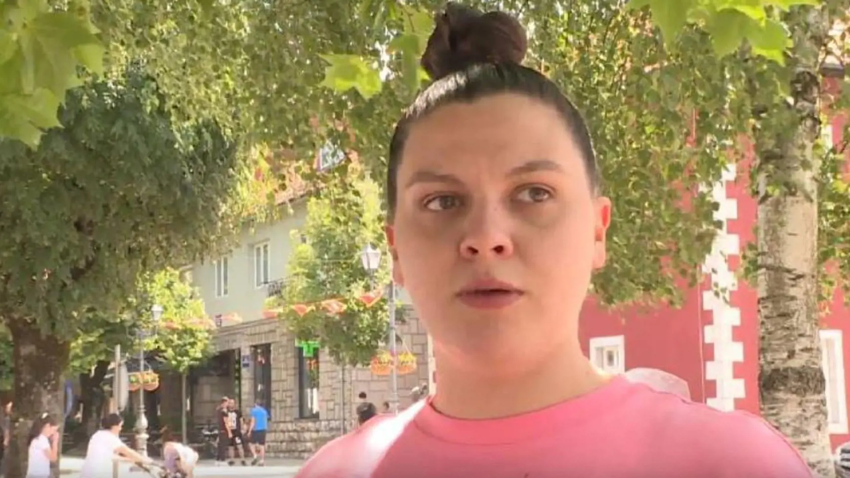 Nad bizarným prípadom ľudia iba krútia hlavami. Milica Živkovićová z Čiernej Hory podala trestné oznámenie po tom, ako sa ju istý muž pokúsil znásilniť. Po nepochopiteľnom verdikte súdu jej však zostali iba oči pre plač.