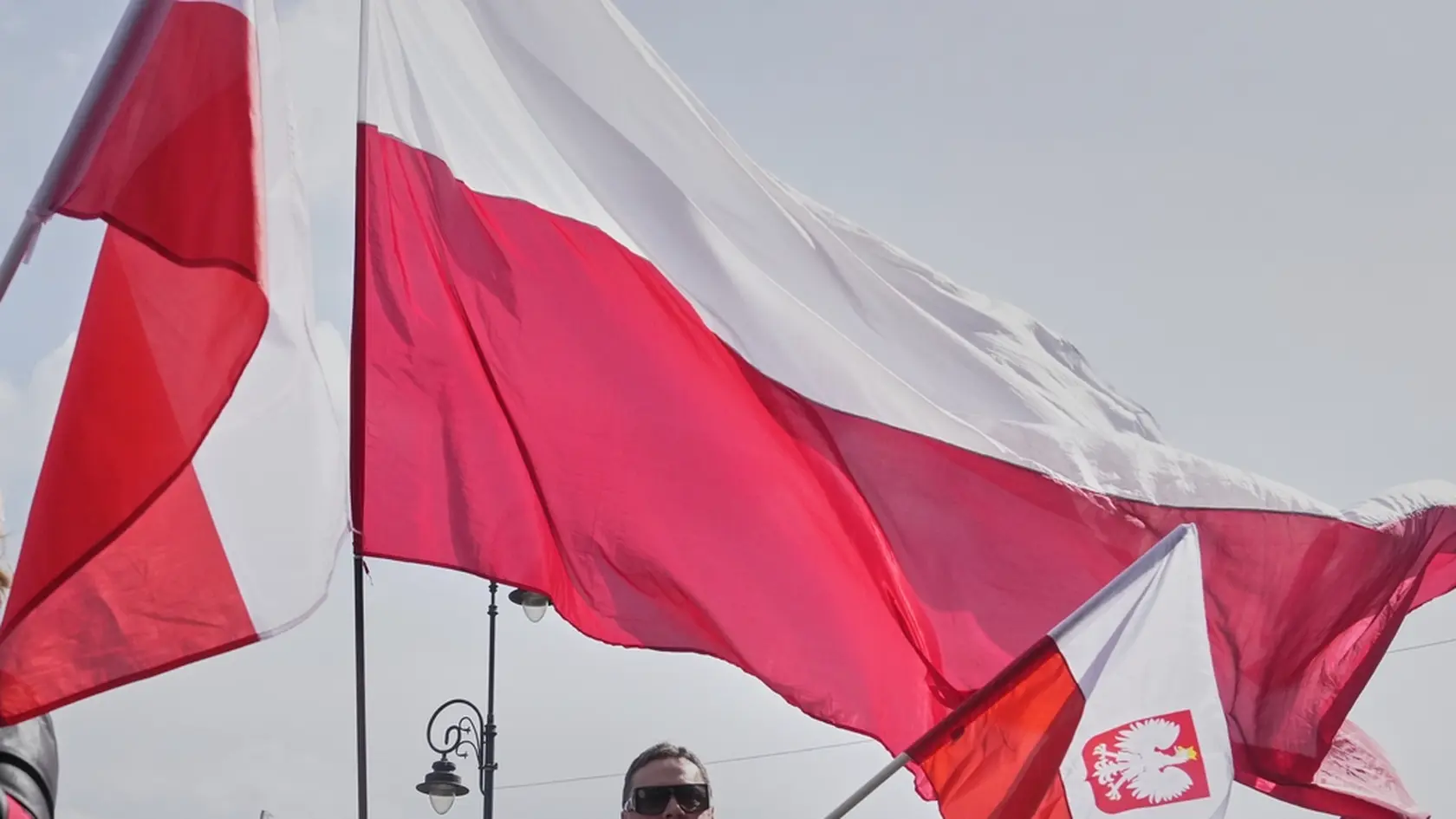 Poľsko zakáže vstup na svoje územie vodcovi bosnianskych Srbov Miloradovi Dodikovi, oznámilo v utorok poľské ministerstvo zahraničných vecí s tým, že opatrenie zavedie v blízkej budúcnosti.