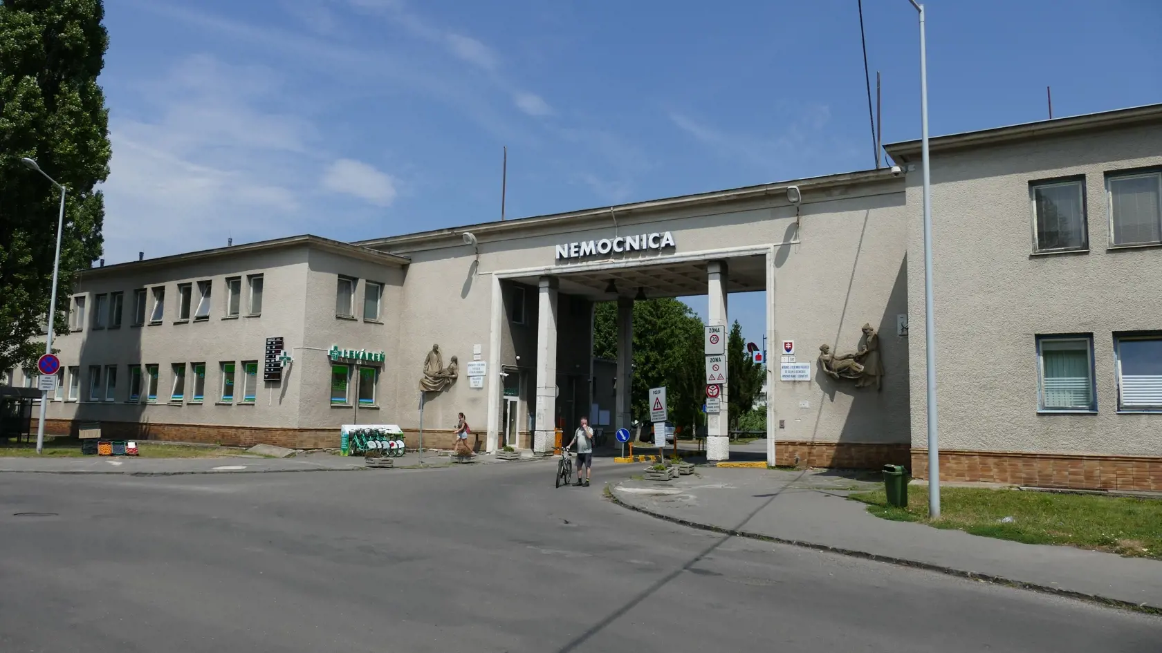 Bojnická nemocnica má prvé úmrtie na Covid-19 na Slovensku.