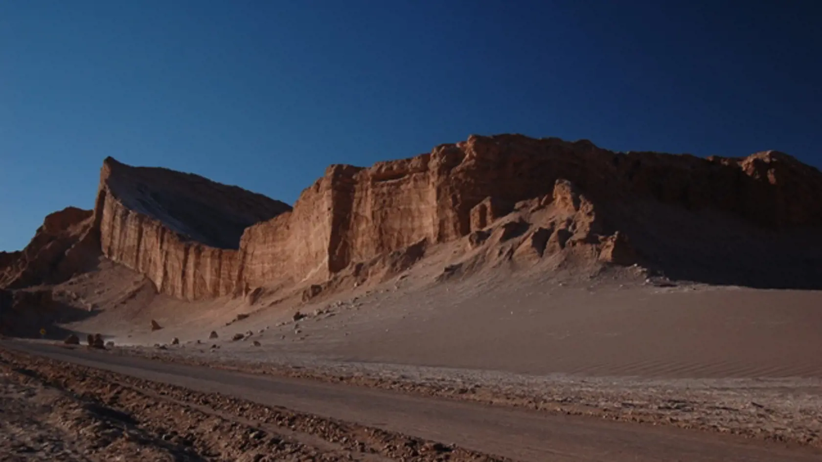V Čile: Neďaleko mesta
San Pedro de Atacama môžete
obdivovať unikátne skalné formácie.