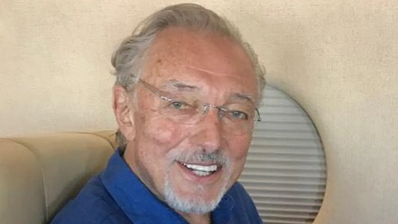 Legendárny Karel Gott.