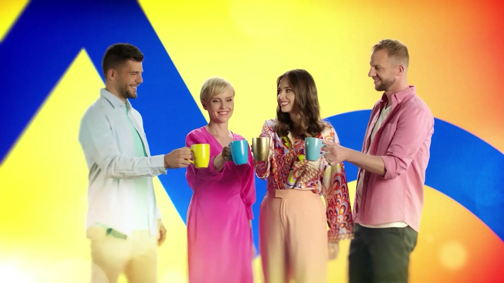 Nové jingle Markízy a tváre Telerána. A ružové šaty Kvetky Horváthovej.