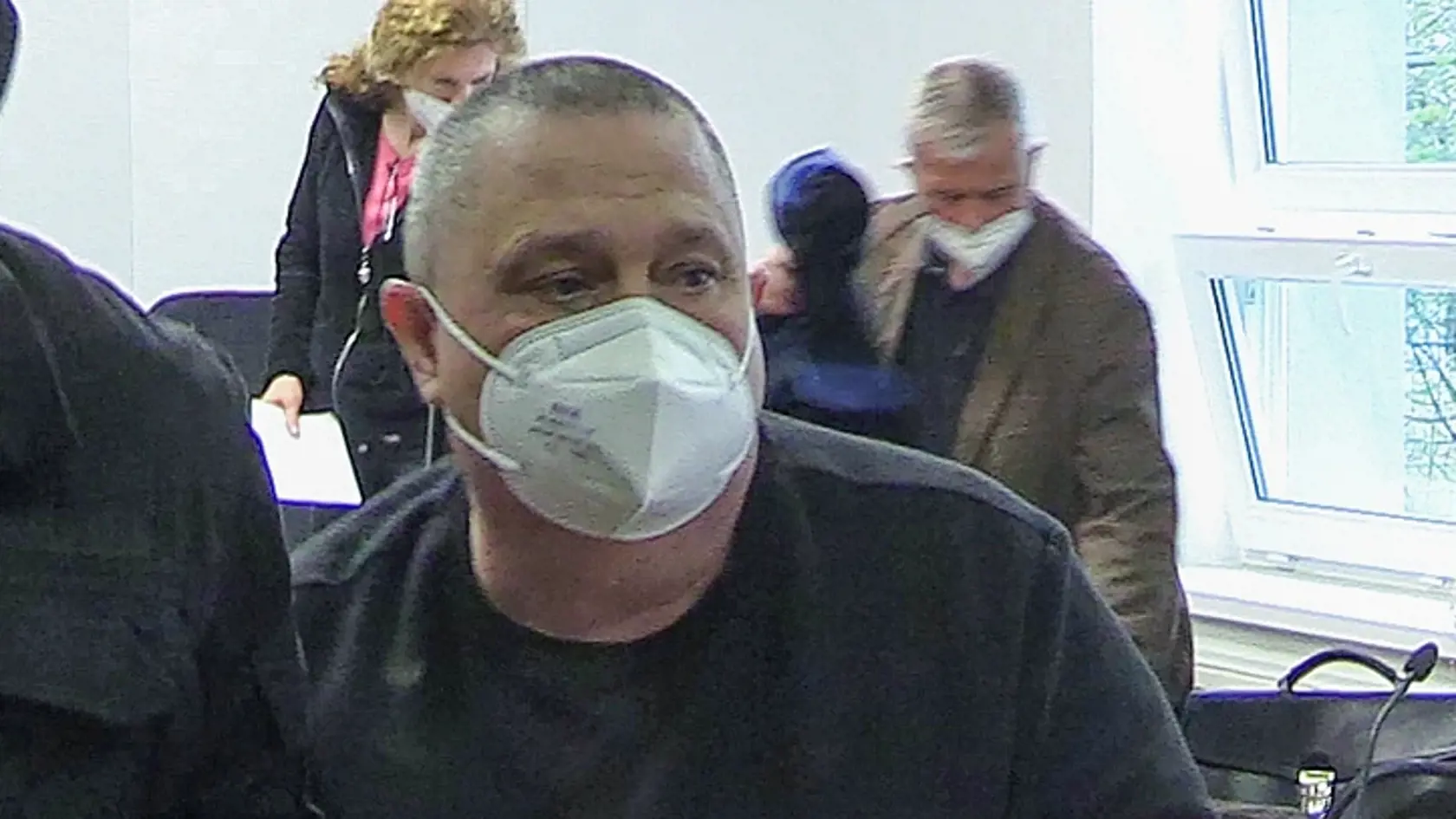 Výpoveďou troch svedkov a následne aj jedného znalca pokračovalo v pondelok pred senátom Špecializovaného trestného súdu (ŠTS) v Pezinku pojednávanie so starostom Dolného Chotára Františkom Dorom a spol., ktorí čelia obžalobe z viacerých vrážd a inej trestnej činnosti.