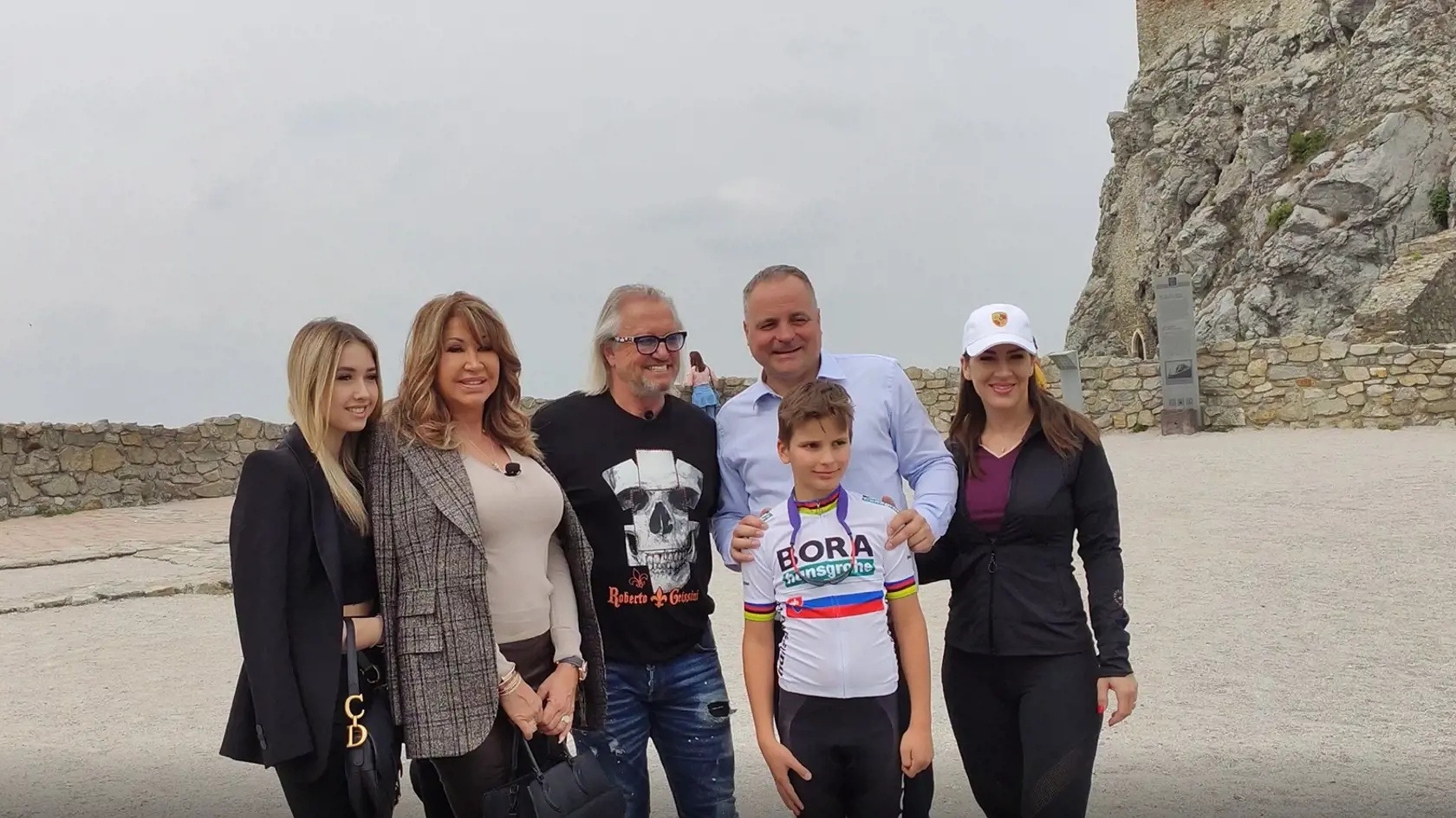 Rodinka Geissenovcov sa ochotne odfotila aj s predsedom BSK a rodinou.