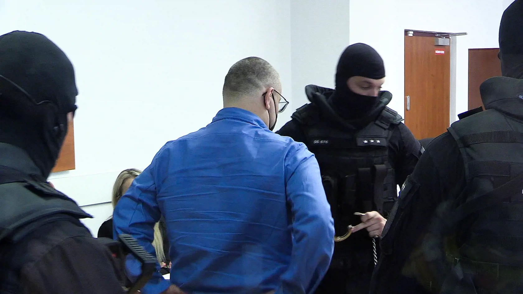 Zsolt Csonty pred senátom Špecializovaného trestného súdu.