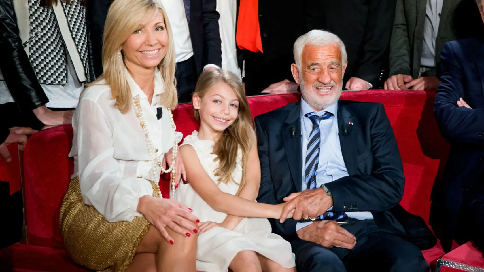 Jean-Paul Belmondo s druhou manželkou Natty a ich dcérou Stellou.