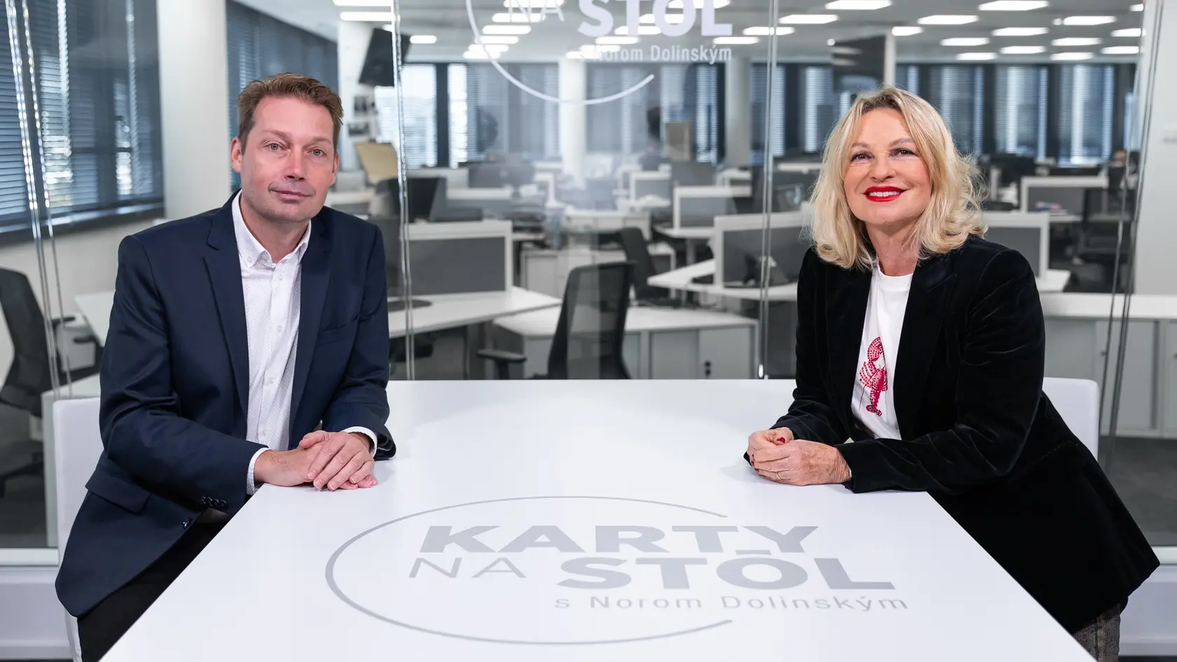 Expertka na politický marketing tvrdí, že na kapitále zo zahraničia, ktorý podporuje demokratické voľby a lepšiu kvalitu nášho života, nič zlé nevidí.
