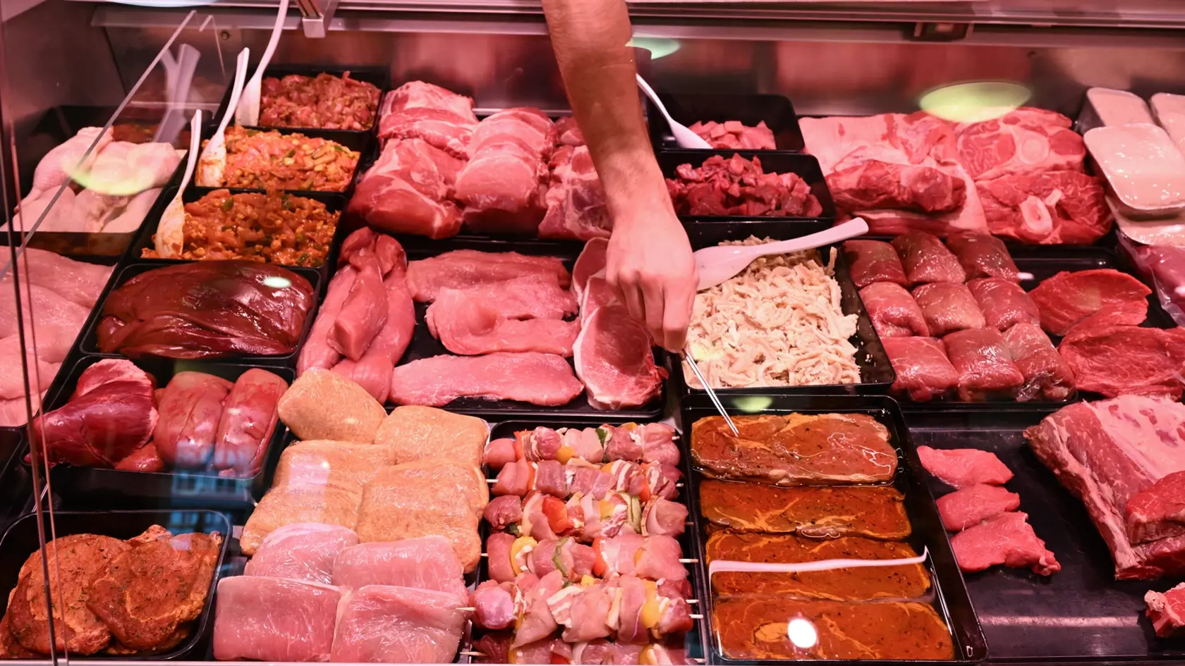 Štátna veterinárna správa (SVS) zistila prítomnosť Listeria monocytogenes v troch rôznych mäsových výrobkoch. (ilustračné foto)