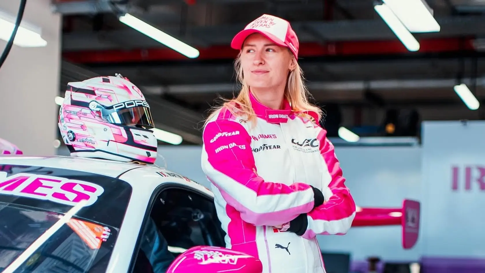 Dánska automobilová pretekárka Michelle Gattingová prišla o svoj sen štartovať v Le Mans, keď sa bizarne zranila.