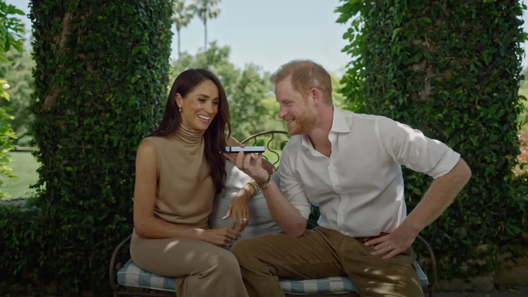 Harry a Meghan sa zladili aj oblečením.