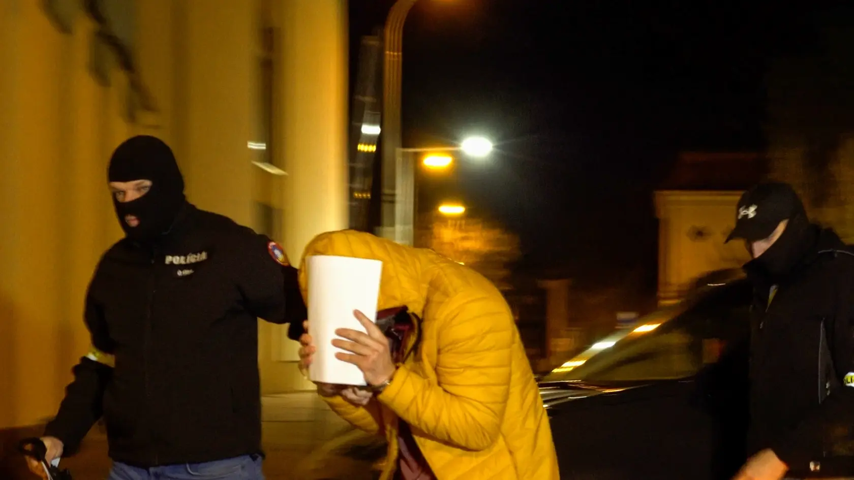 O osude siedmich obvinených z protidrogovej policajnej akcie Rybár dnes rozhodol nitriansky súd.